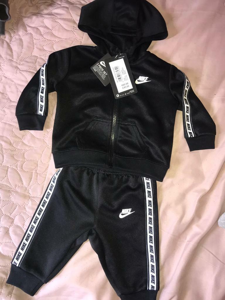 newborn baby nike tracksuit